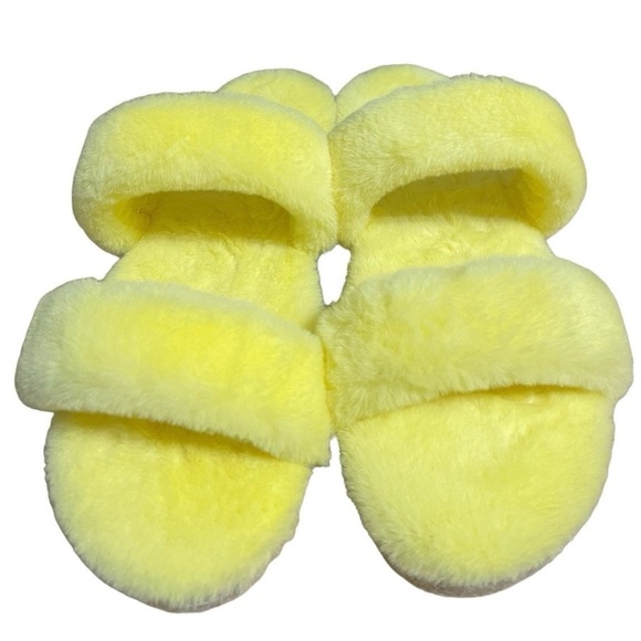 Journee Collection Yellow Relaxx Fluffy Espadrille Slippers 9M NWOB - Picture 1 of 6
